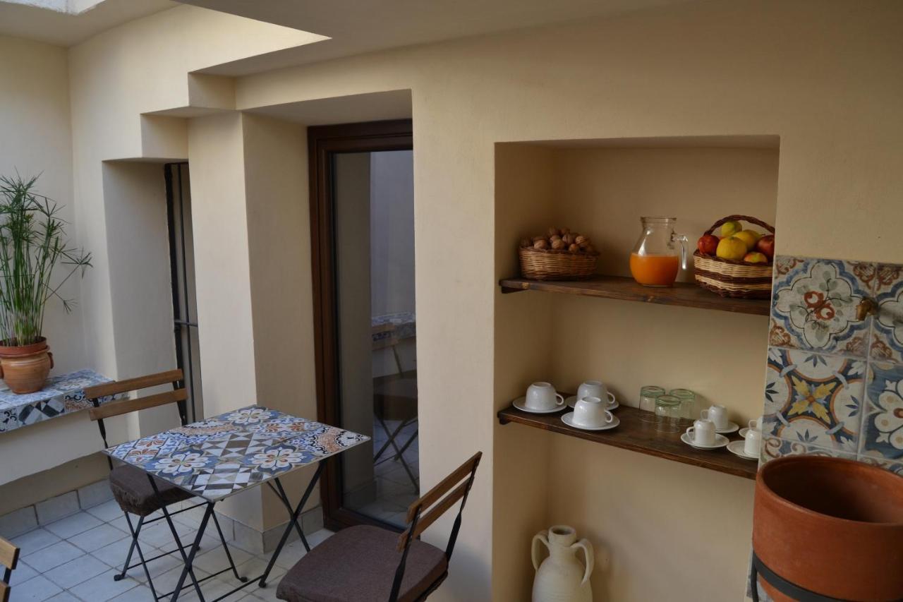 Bnb Agora Panoramic Rooms ชากกา ภายนอก รูปภาพ